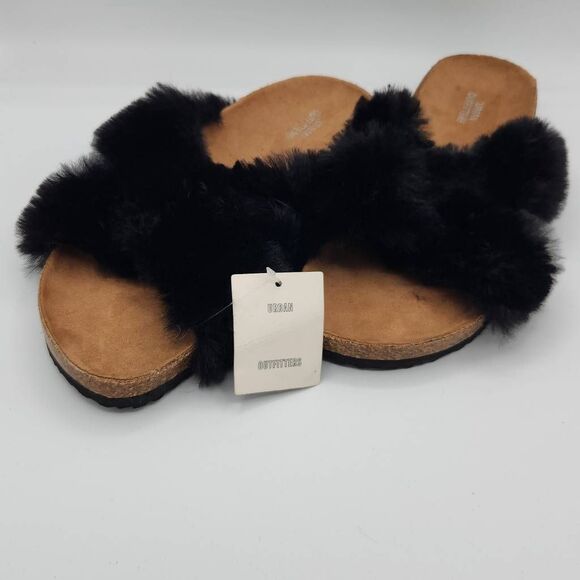 Brand New Urban Outfitters Women's Size 9 Black Faux Fur Slip On Slides Sandals - Picture 8 of 9
